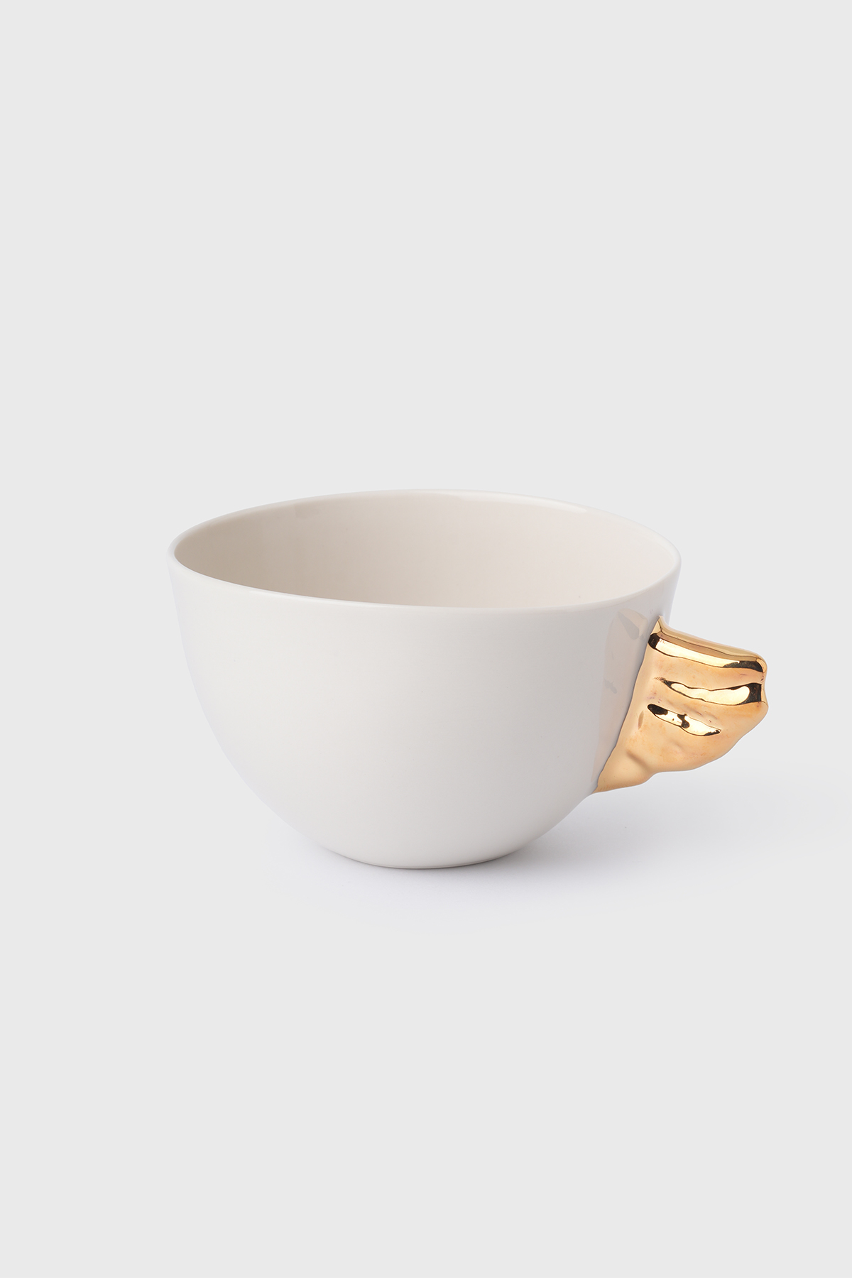 Volans Cup & Nuaj Angel Mother Plate Porcelain Set