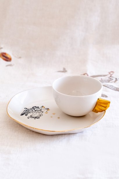 Volans Cup & Nuaj Angel Mother Plate Porcelain Set